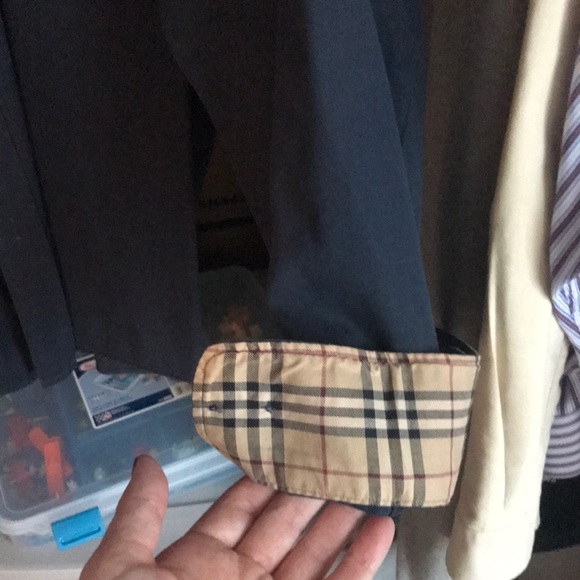 Men’s button down - Picture 2 of 4